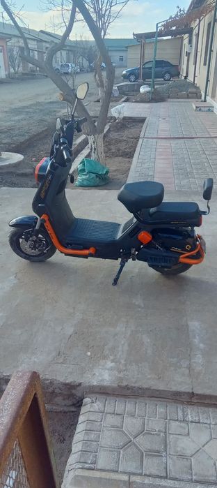 Скутер спорткар жт