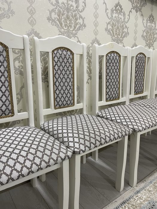 Стулья для гостинной