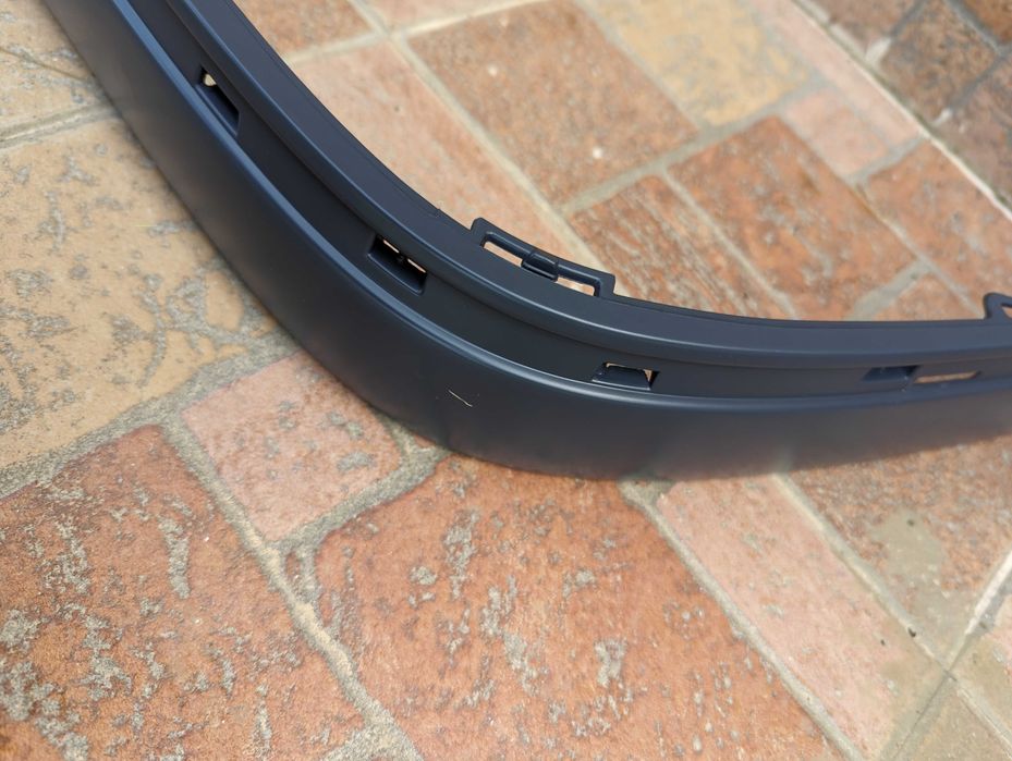 Лайсни Лайсна предна броня Мерцедес W210 Фейс Facelift Нови С отвори