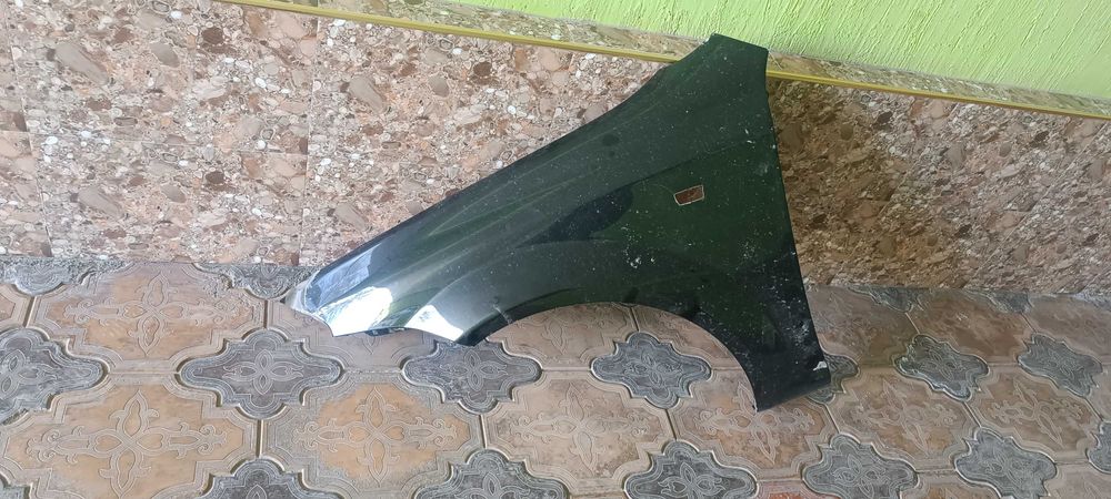 Кора жентира Олди чап томон Кирилло кора рангда