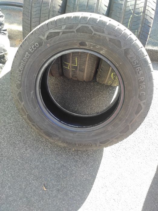 235/65/16 Continental