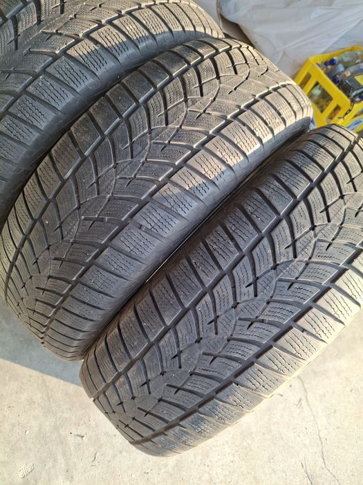 4 Anvelopele de iarnă 225 65 r17 Goodyear