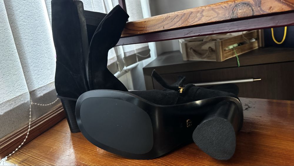 Botine Gino Rossi piele întoarsă naturală, mărimea 39