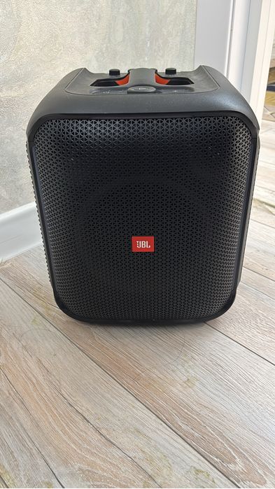 колонка с микрофоном JBL