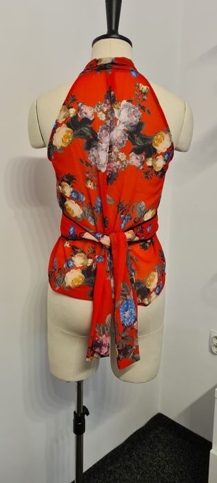 Дизайнерски топ- размер S