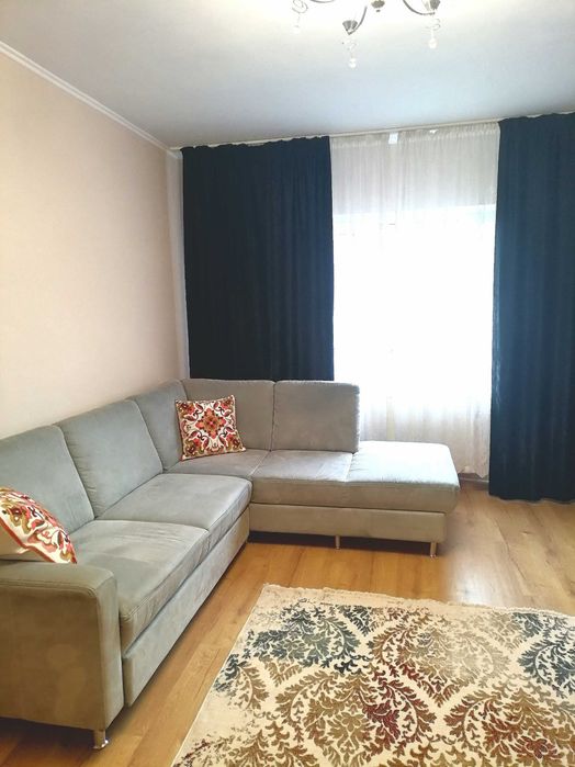 Vând garsoniera Rogerius