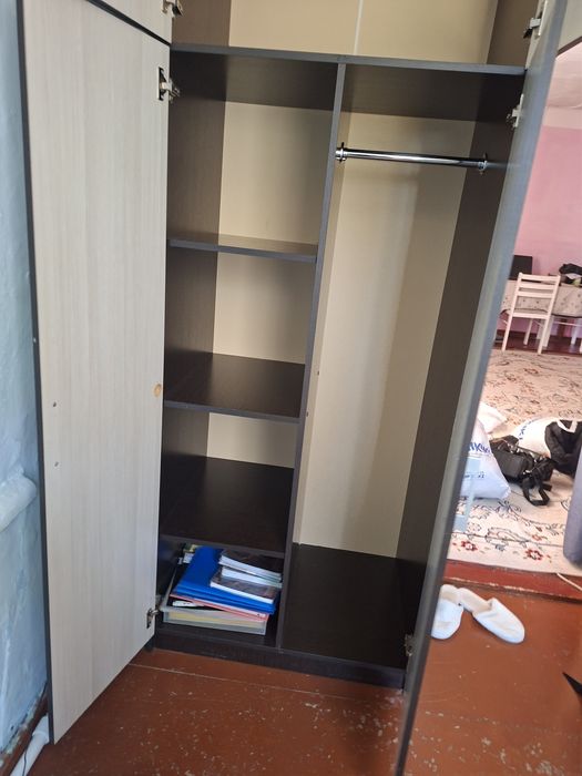 Продам шкаф для одежды