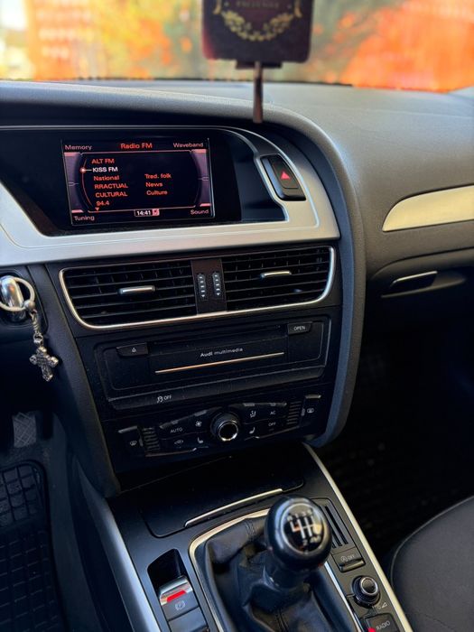 AUDI A4 Avant 2012 — imagine 5