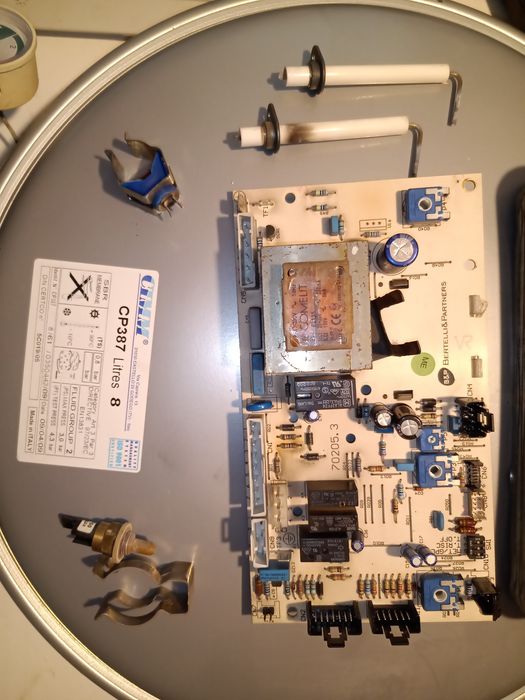 Baxi Eco 3 compact vas expansiune presostat aer vana gaz