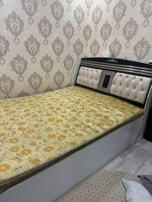 Spalni tosh oyna dumba sotiladi!