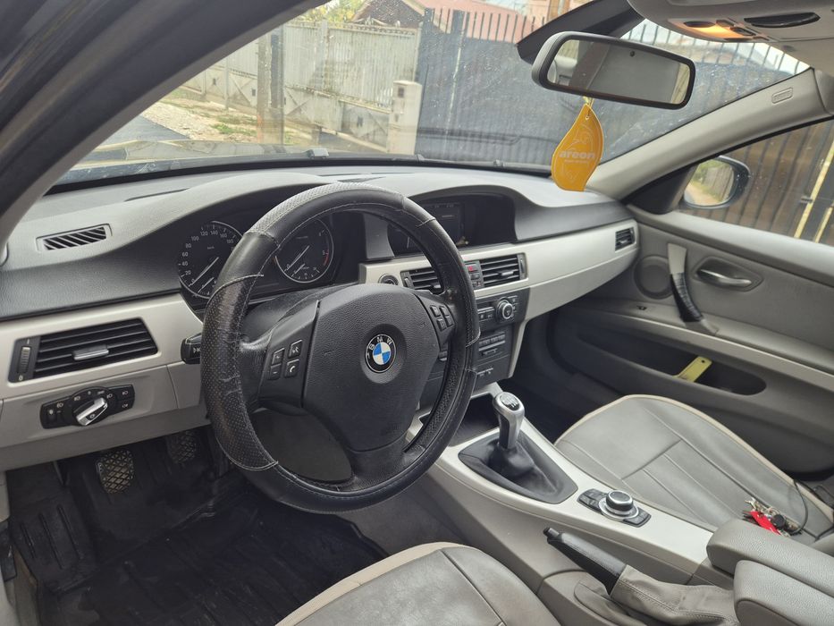 BMW Seria 3 break cu motorizare 318D