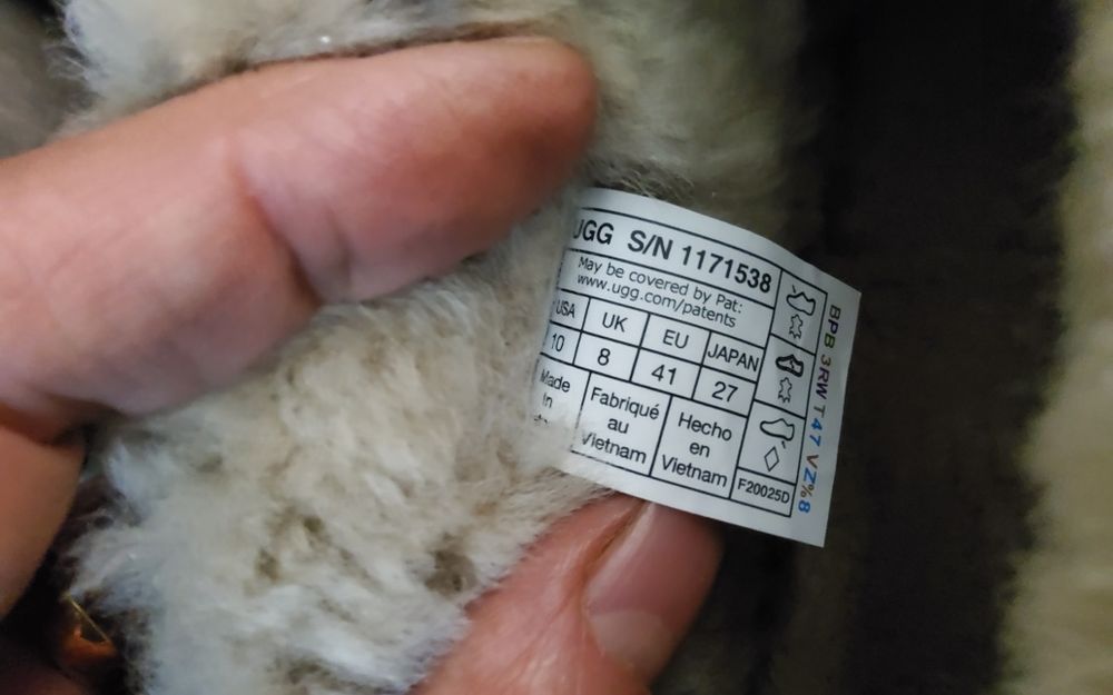 Продам новые UGG женские