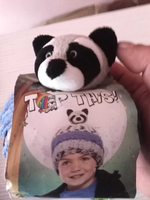 Детцки шапки и ръкавици