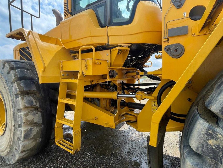 Incarcator frontal  VOLVO L220F