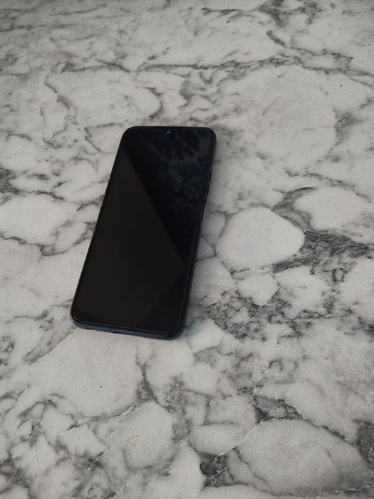 Продам oppo a38 в хорошем состоянии