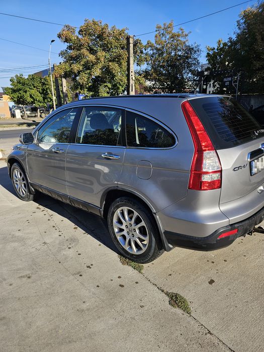 Vând Honda CR-V 2.2 CDTI