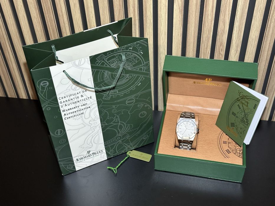 Нов Мъжки Часовник Audemars Piguet Royal Oak Selfwinding 44MM с кутия, подаръчна опаковка и документация