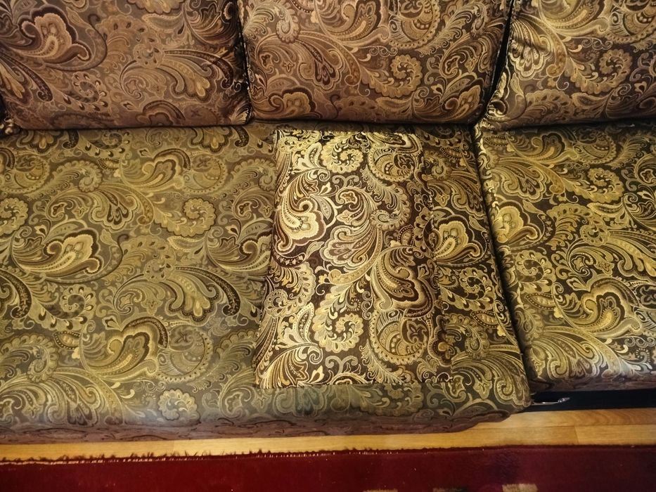 Отдам Диван бесплатно!