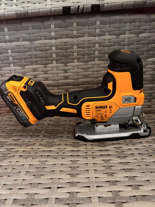 Pendular dewalt DCS335