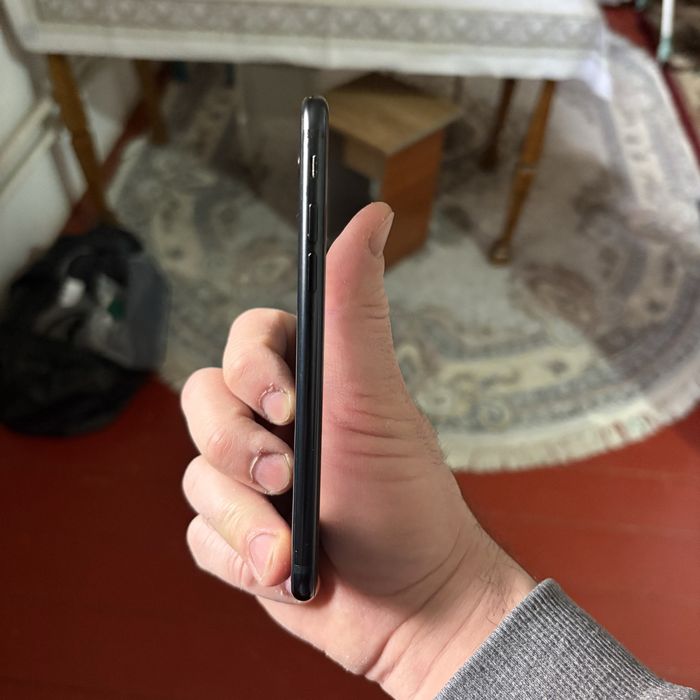 Продам Айфон Se Срочно!!!