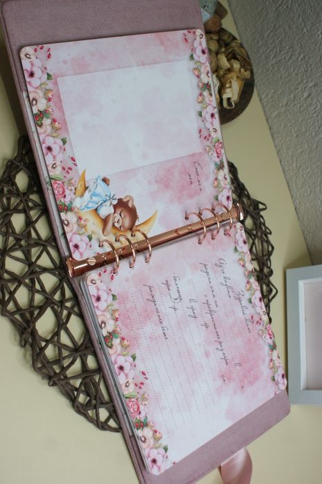 Бебешки дневник с кутия за бебешки съкровища