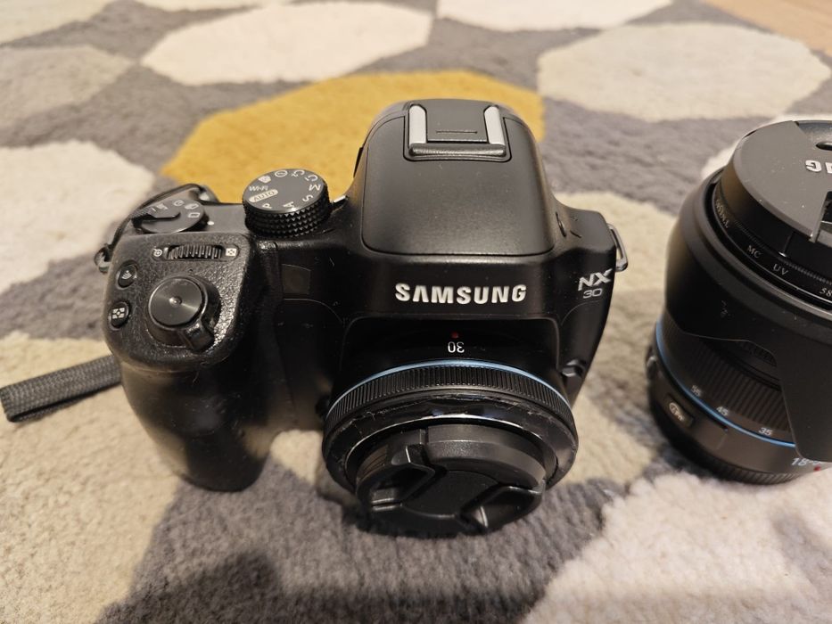 Aparat foto Samsung nx30 kit