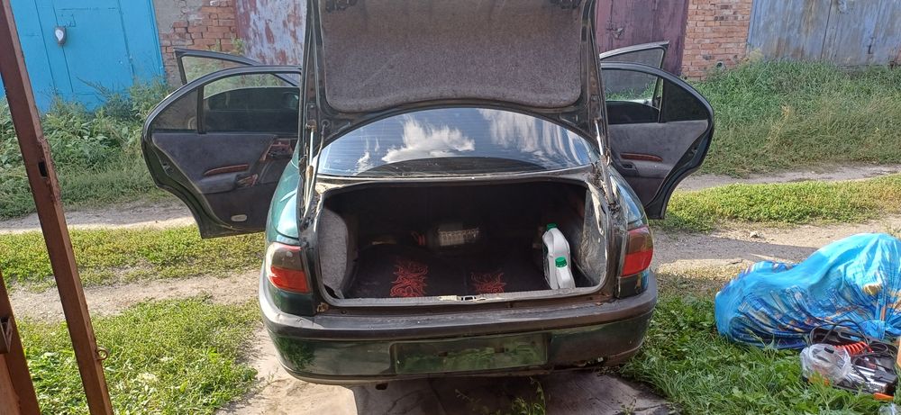 Опель Омега седан