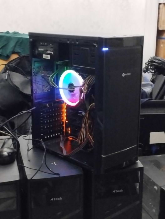 DDR-4 Кампютер 12та\\ GIGABAYT GA-H110M\\GOLD-4560\\4GB\\1000GB\\22IPS