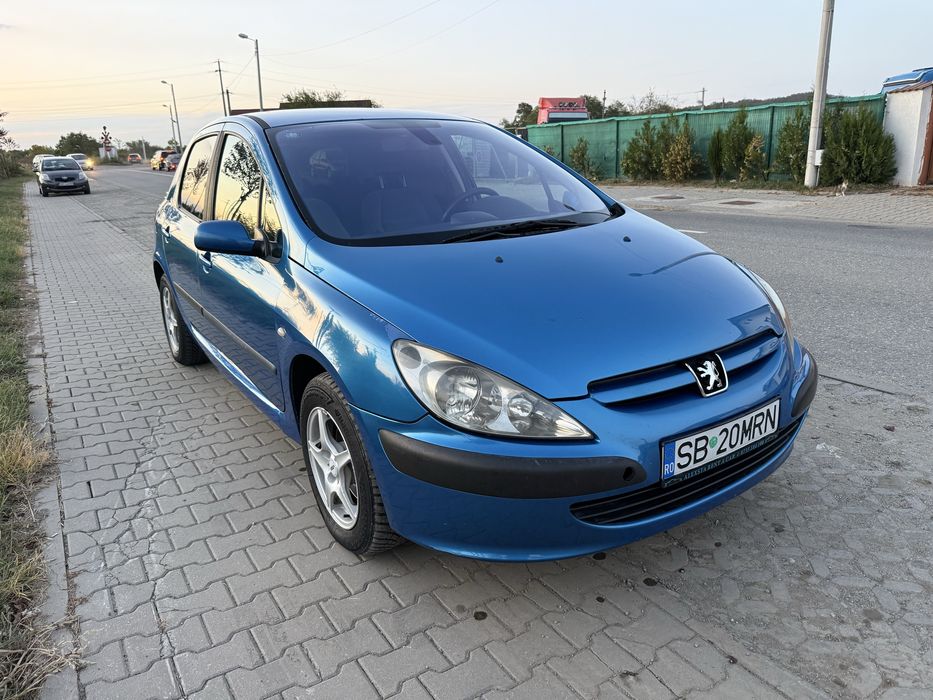 Peugeot 307 + Scuter / Individual