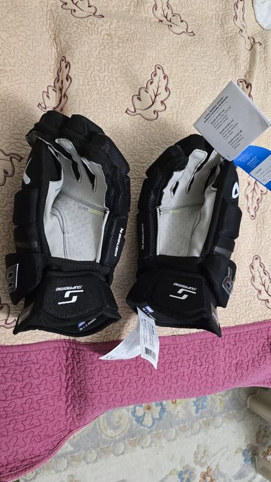Хоккейные краги BAUER S23 SUPREME 14
