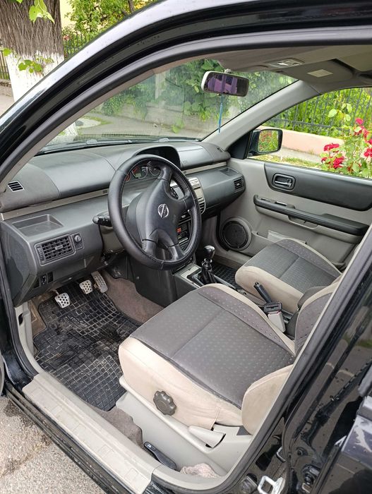 Vand Nissan X-trail  /2,2 Tdi an 2002