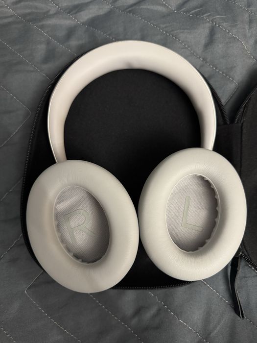 Наушники Bose 700