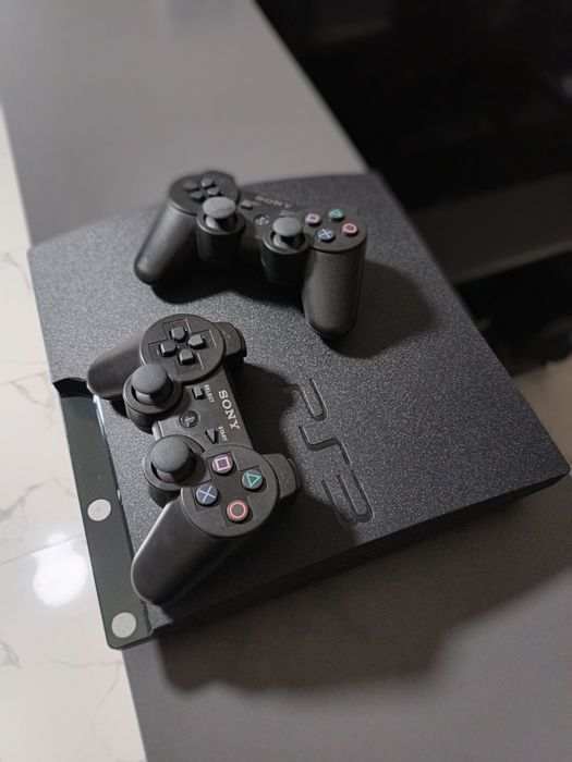 Ps 3 320 gb ideal xolatda germaniyadan kelgan