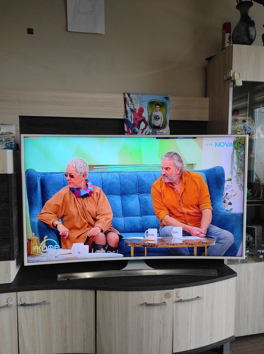 Смарт Телевизор SAMSUNG CURVED 55 инча Ultra HD 4K
