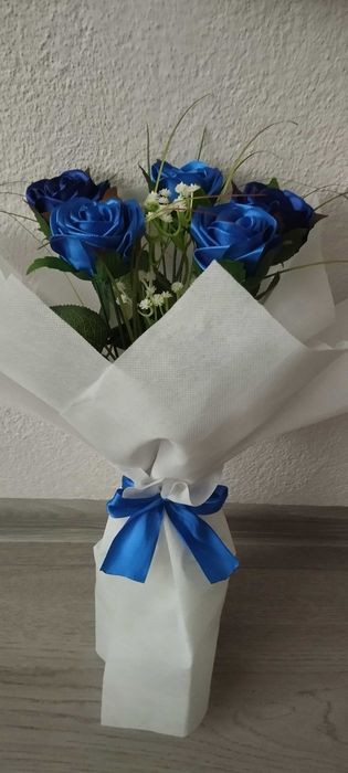 Сатенени рози за всеки повод