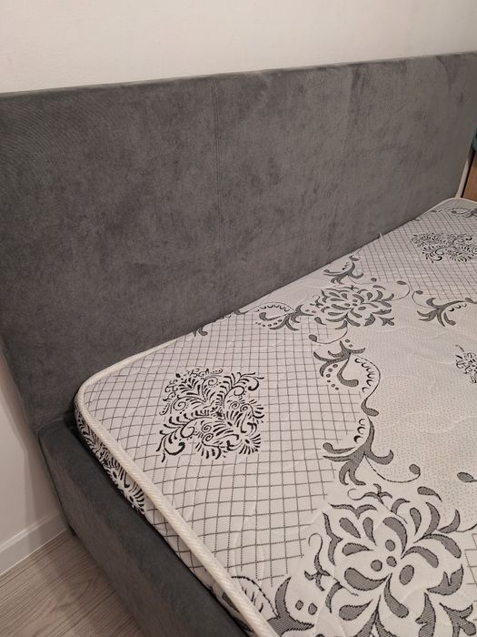 Продаю кровать 1,8*2,0 метра