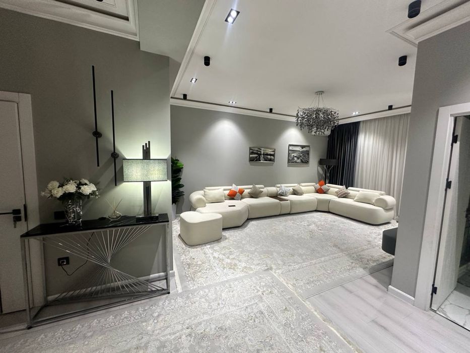 Продаётся 4-х комнатная квартира в элитном комплексе Parisen