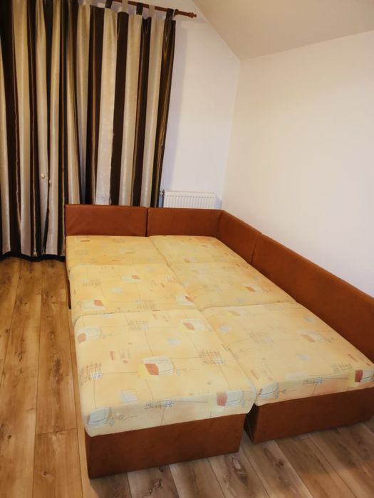 Canapea modulara extensibila