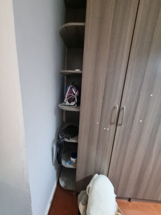 Срочно продам шкаф
