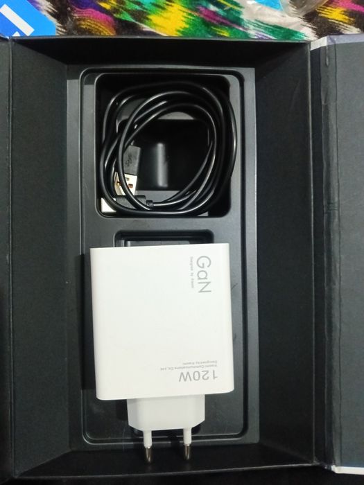 Tecno pova 5, Galaxy A32 .