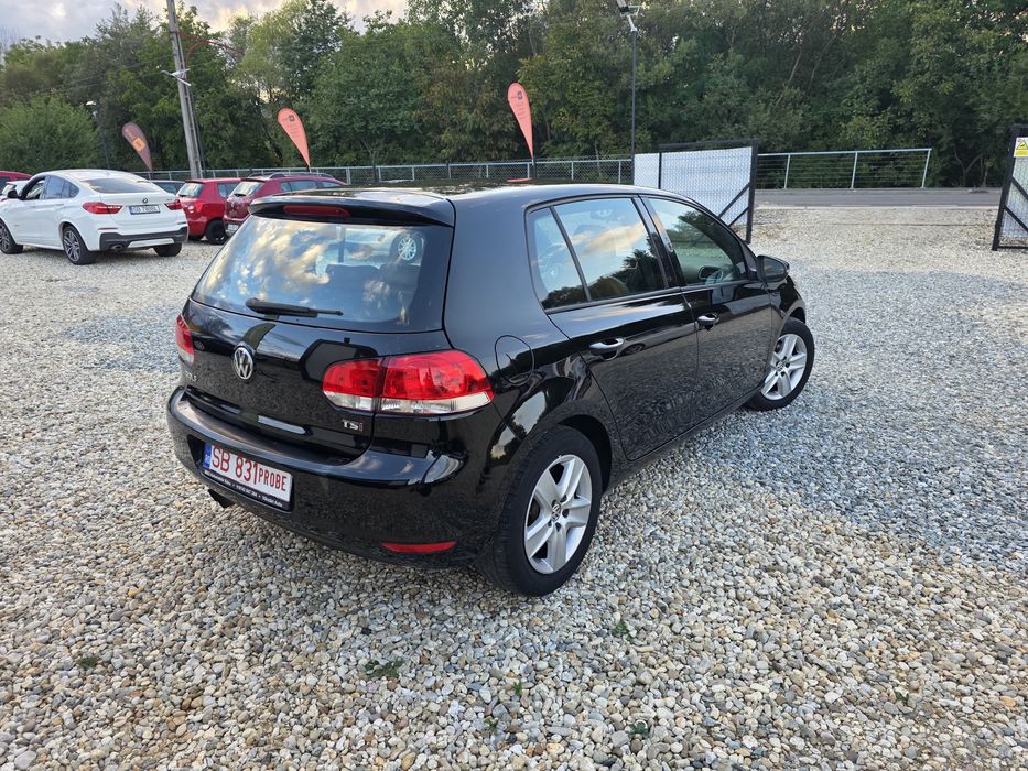 VOLKSWAGEN Golf 2010 — imagine 4