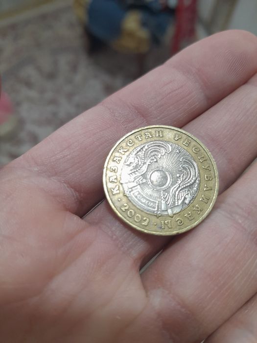 Продам монету 100тенге