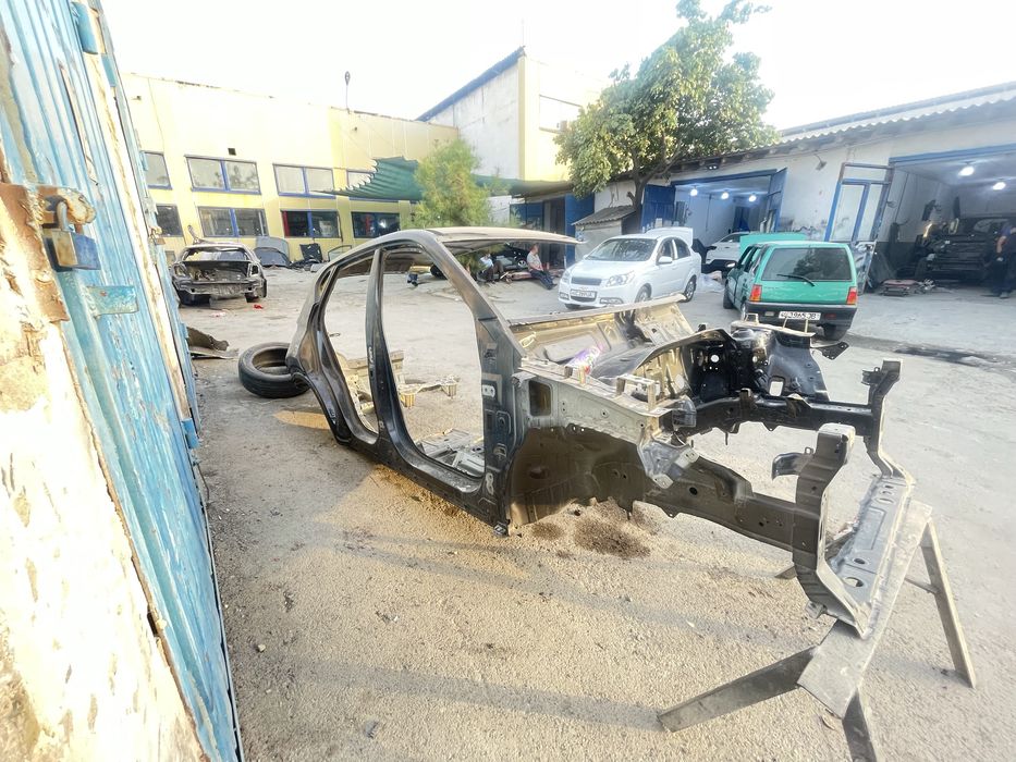 Kia sonet kuzuf zapchastlari