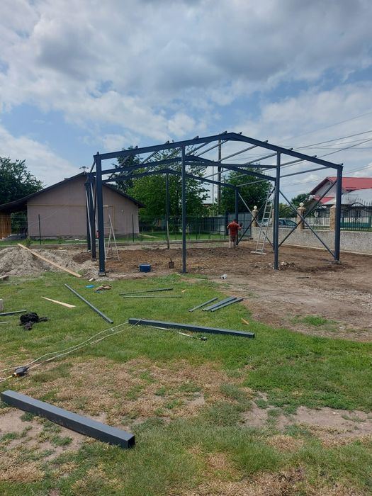 Vând hală metalica