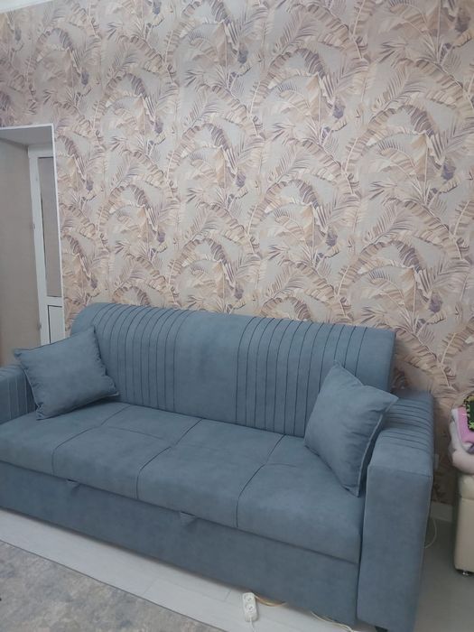 Срочно продам абсолютно новый диван.