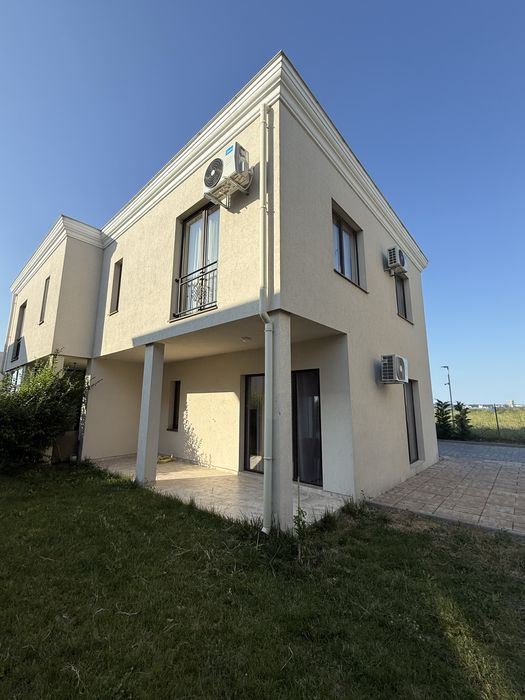 Дава се под наем Къща в Бургас, Сарафово - 116 кв.м за 1200 € - Снимка #16