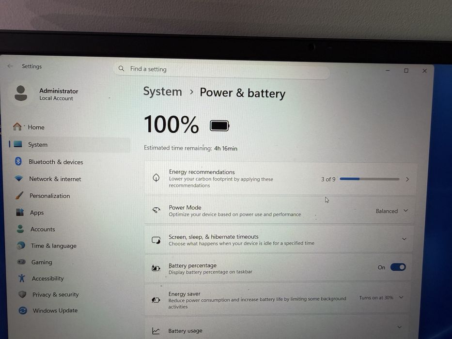 Laptop Dell Vostro 3520 / i7-1255U / 16GB RAM / 512GB SSD / Win 11 Pro / 120Hz
