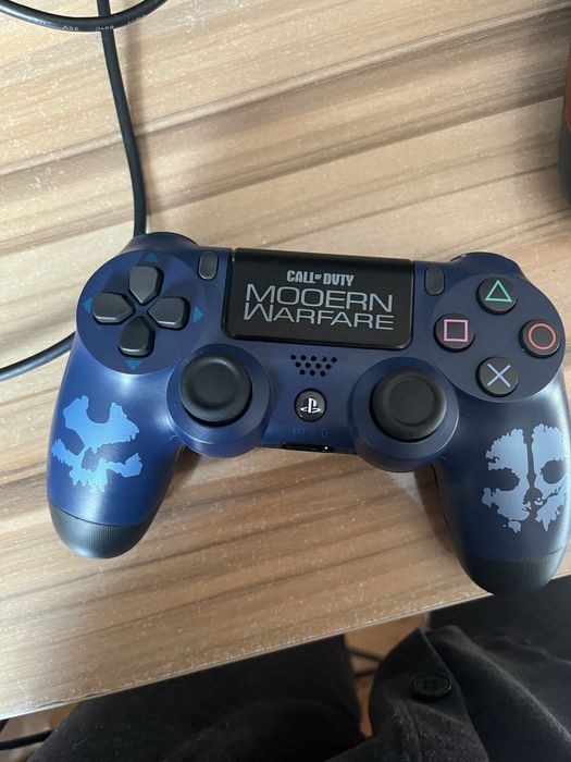 Продам 2 джойстика