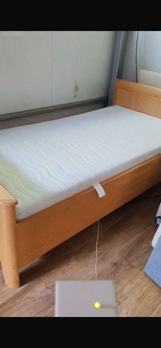 Pat medical cu telecomandă