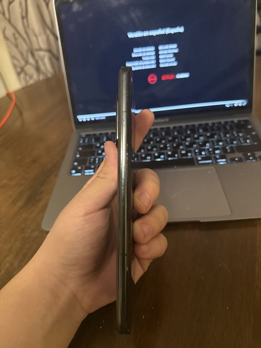 Продам xiaomi 13 pro